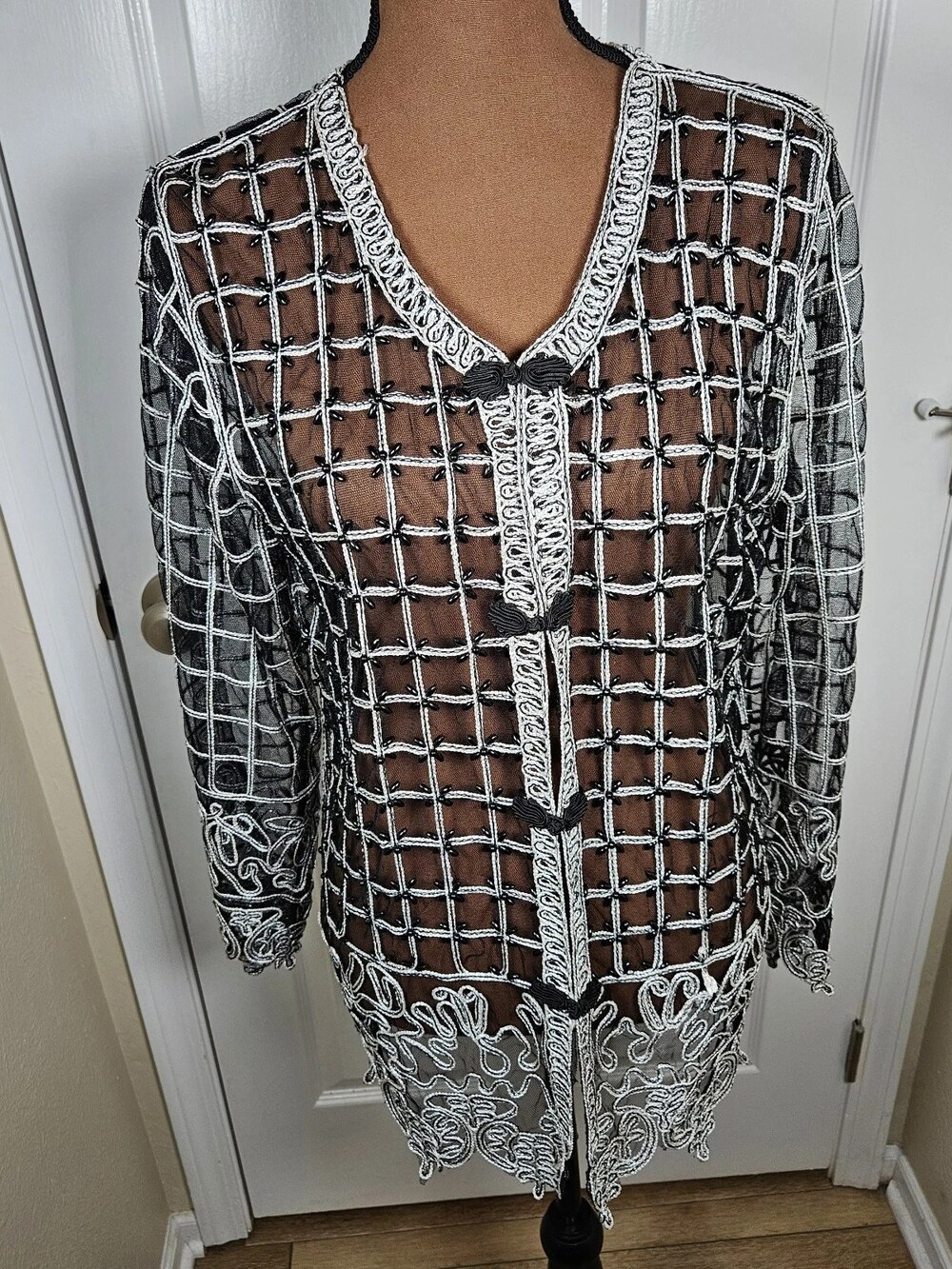 Sheer Mesh Beaded Embroidered Tunic Top Long Sleeve Women's Size Medium